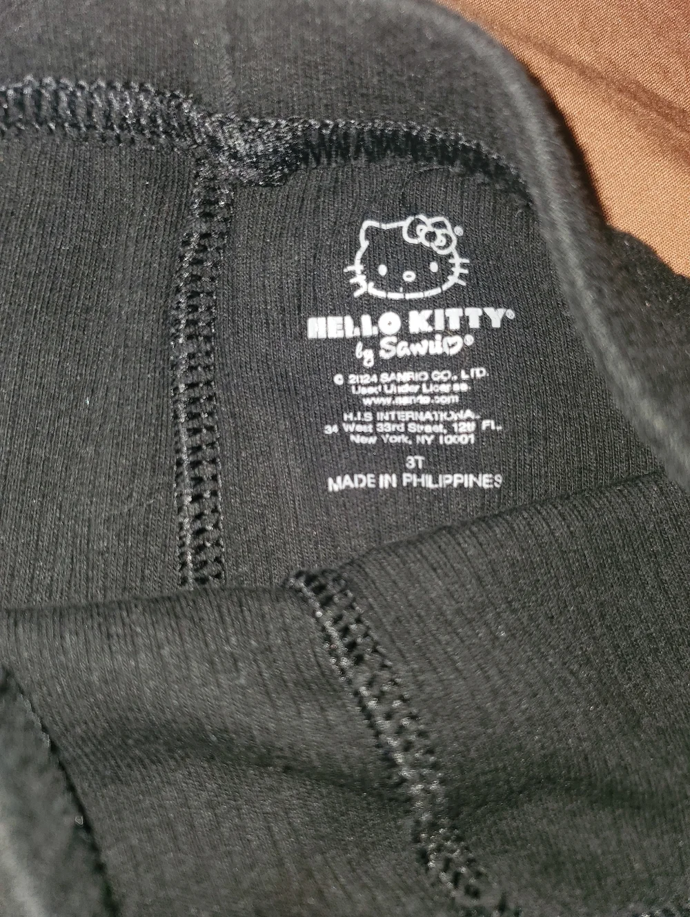 B2G1F Hello Kitty Red Graphic Sweatshirt with Black Ribbed Pants Set 3T